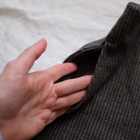 Aritzia Wilfred New Classic wool mini skirt - Picture 4 of 6